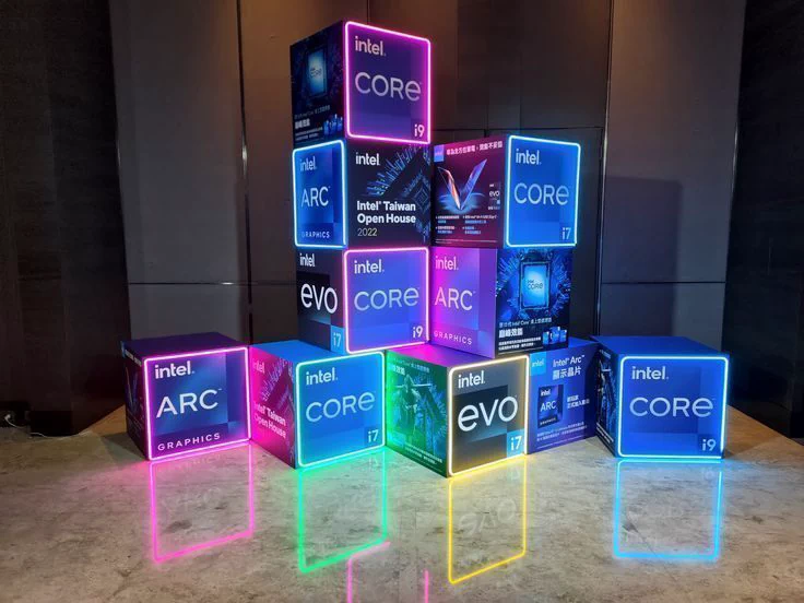Illuminated glowing product display cubes for a tech brand activation